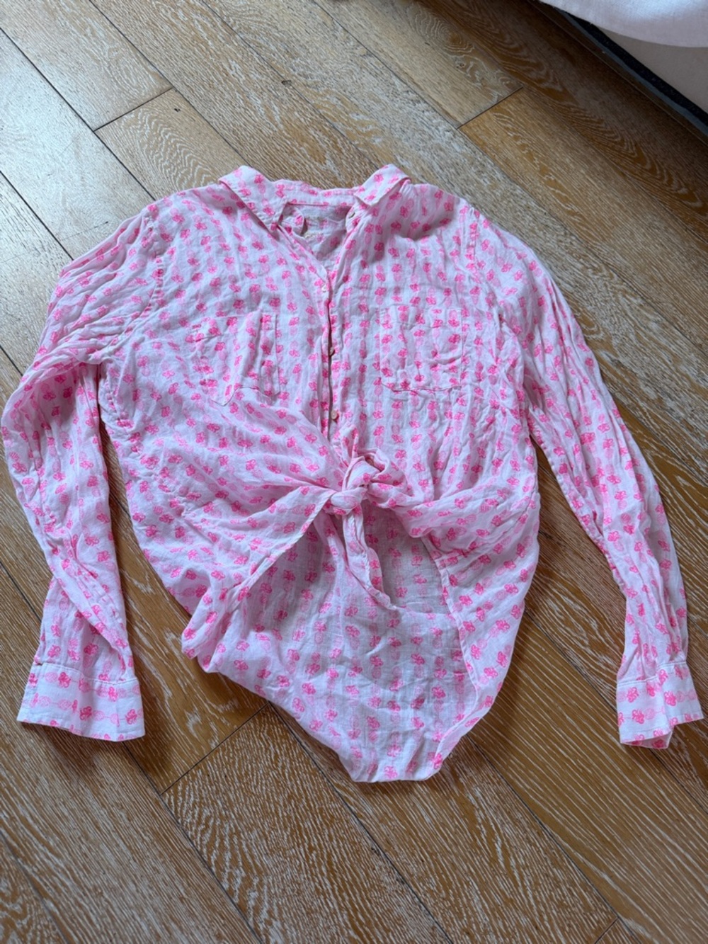 Lilly Pulitzer Large Pink Floral Pineapple Linen Button Shirt